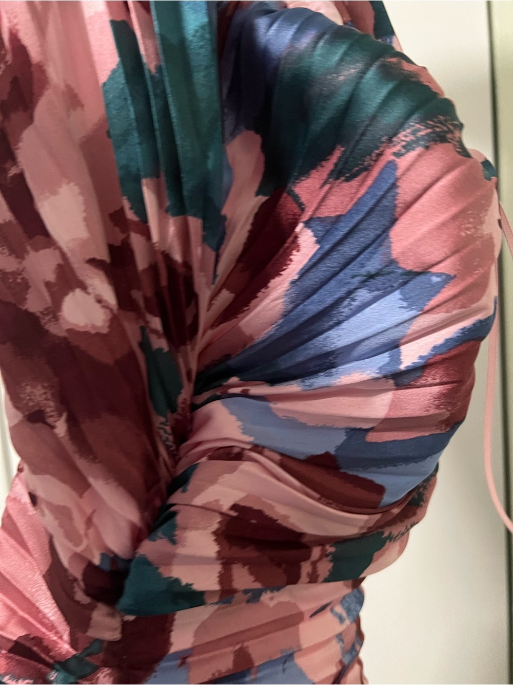 NWOT! Abercrombie One Shoulder Printed Dress With Side Slit/Ruching - Picture 6 of 8